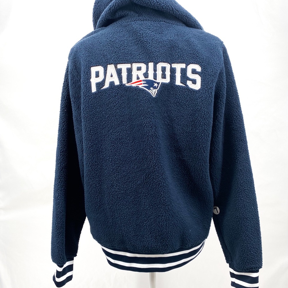 NEW ENGLAND PATRIOTS NFL Team Apparel Women’s Teddy Fleece Jacket